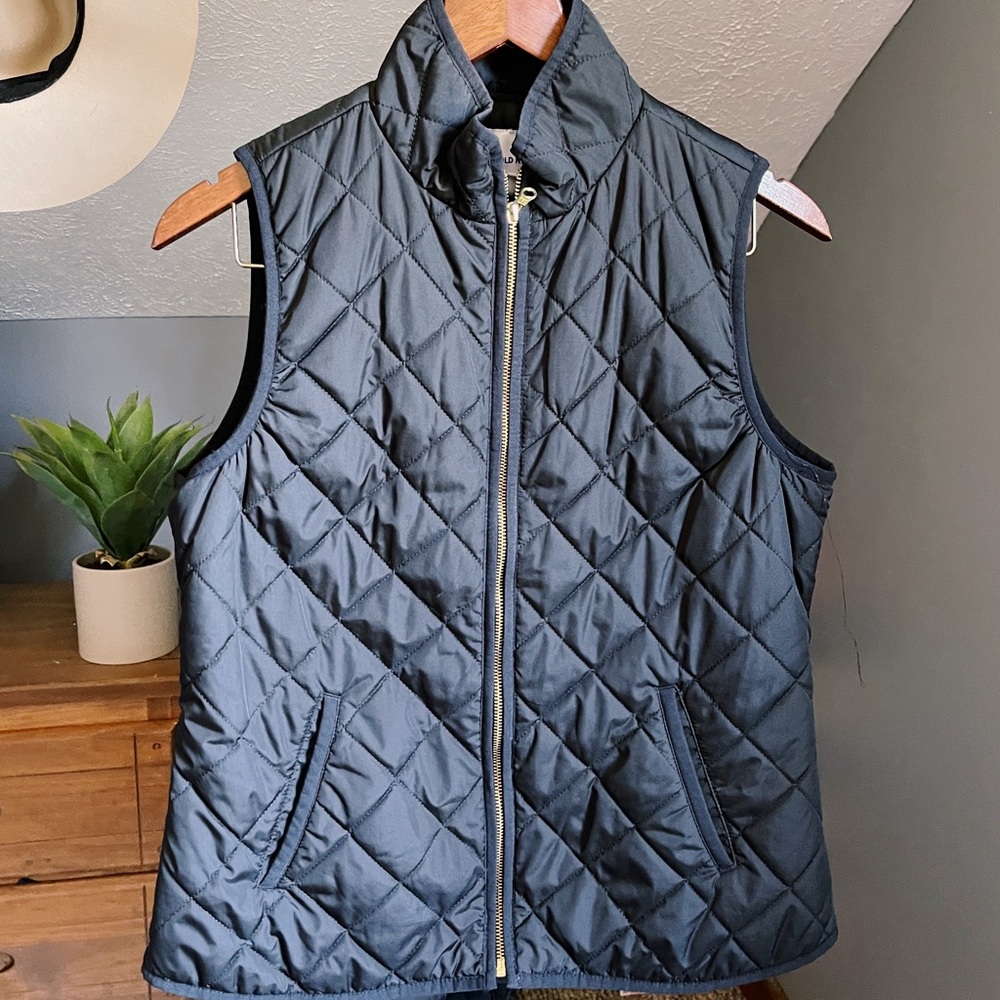Black vest